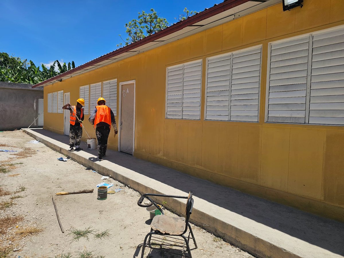 Infraestructura Escolar interviene Escuelas y Liceos en municipios Cristóbal y Los Ríos de Neiba

a través de @El Centinela de la Frontera