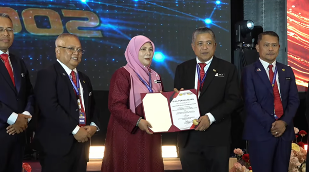 CK_Geoteknik's tweet photo. PELUNCURAN MySIDOS - Malaysia Site Investigation Data Online System

#IamJKR #KitaJKR #JKRsynergy
#JasaKepadaRakyat

@moworksmy @IPJKR_Official https://t.co/CdMc1L2a4W