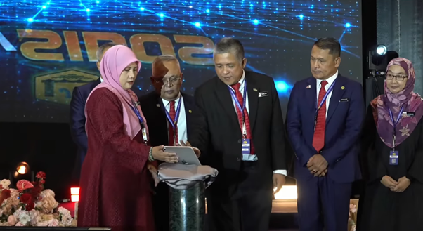 CK_Geoteknik's tweet photo. PELUNCURAN MySIDOS - Malaysia Site Investigation Data Online System

#IamJKR #KitaJKR #JKRsynergy
#JasaKepadaRakyat

@moworksmy @IPJKR_Official https://t.co/CdMc1L2a4W