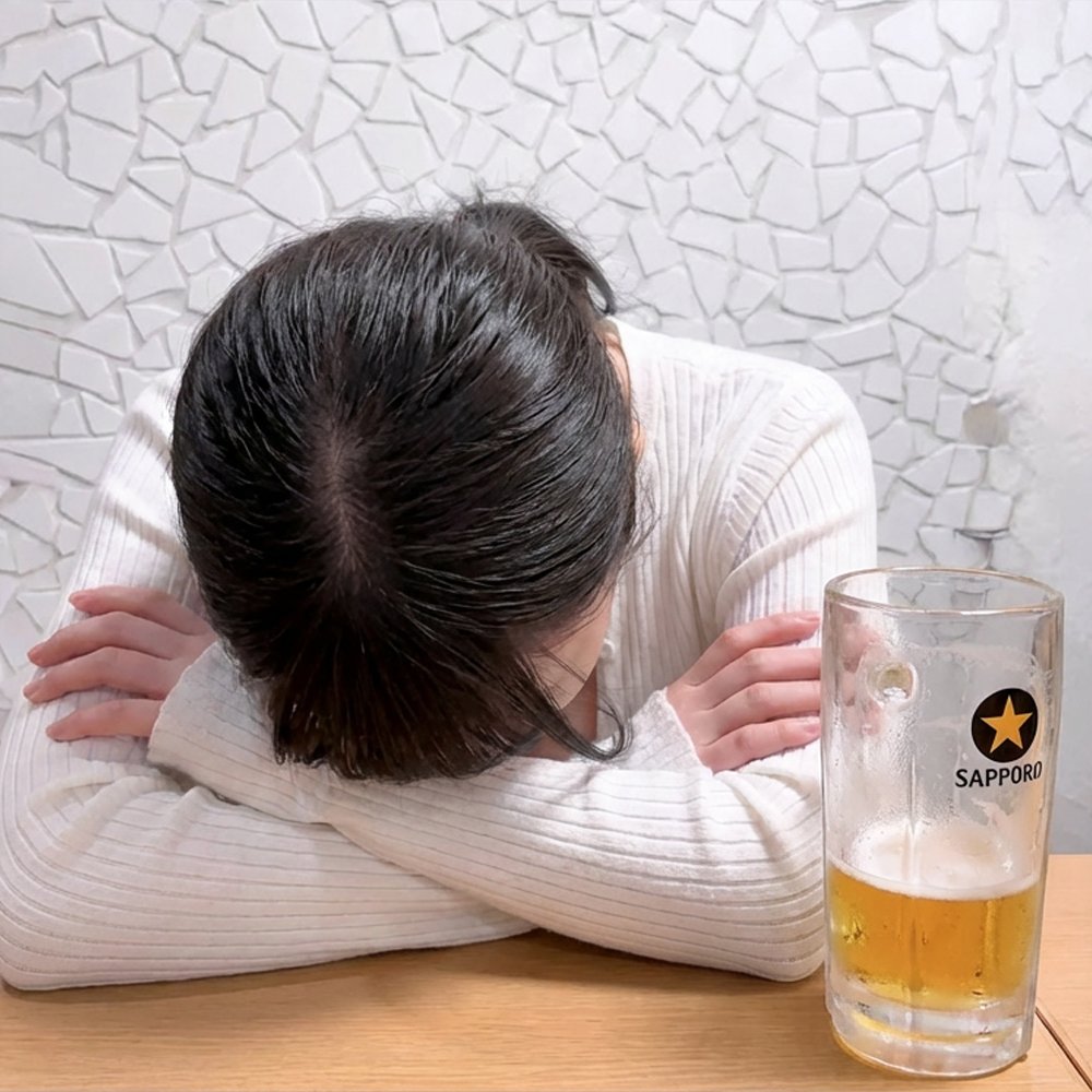 こんな相席居酒屋アリかな？💦

気づいたら隣で寝てるタイプです https://t.co/5aYALAY4kl