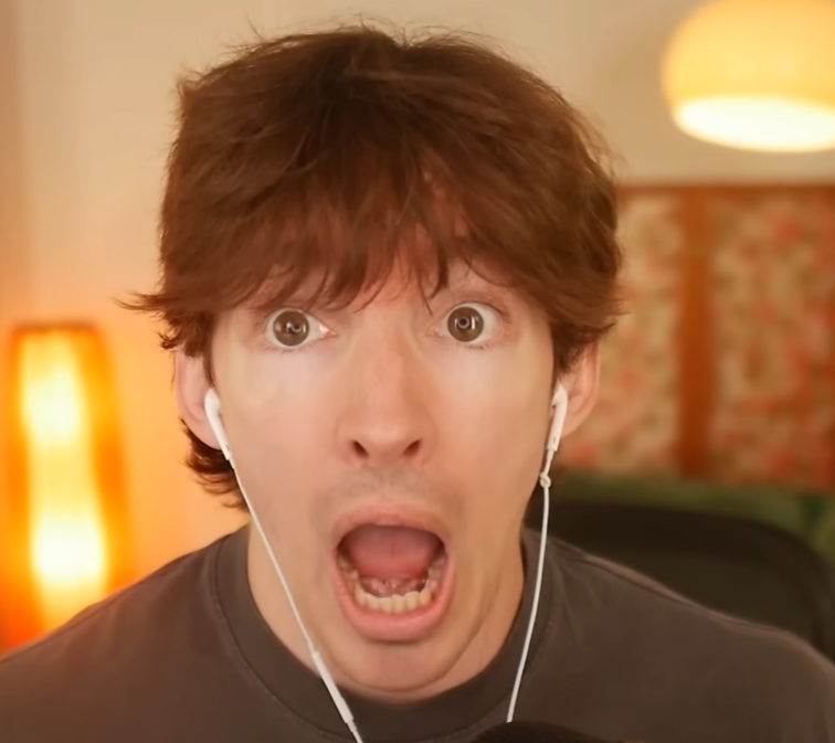 Cosmo_Anims's tweet photo. @AlbertsStuff don't look at me like that please. https://t.co/u7MfCnVol5