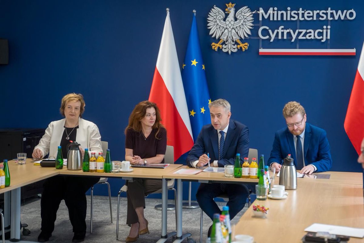 Krzysztof Gawkowski tweet media
