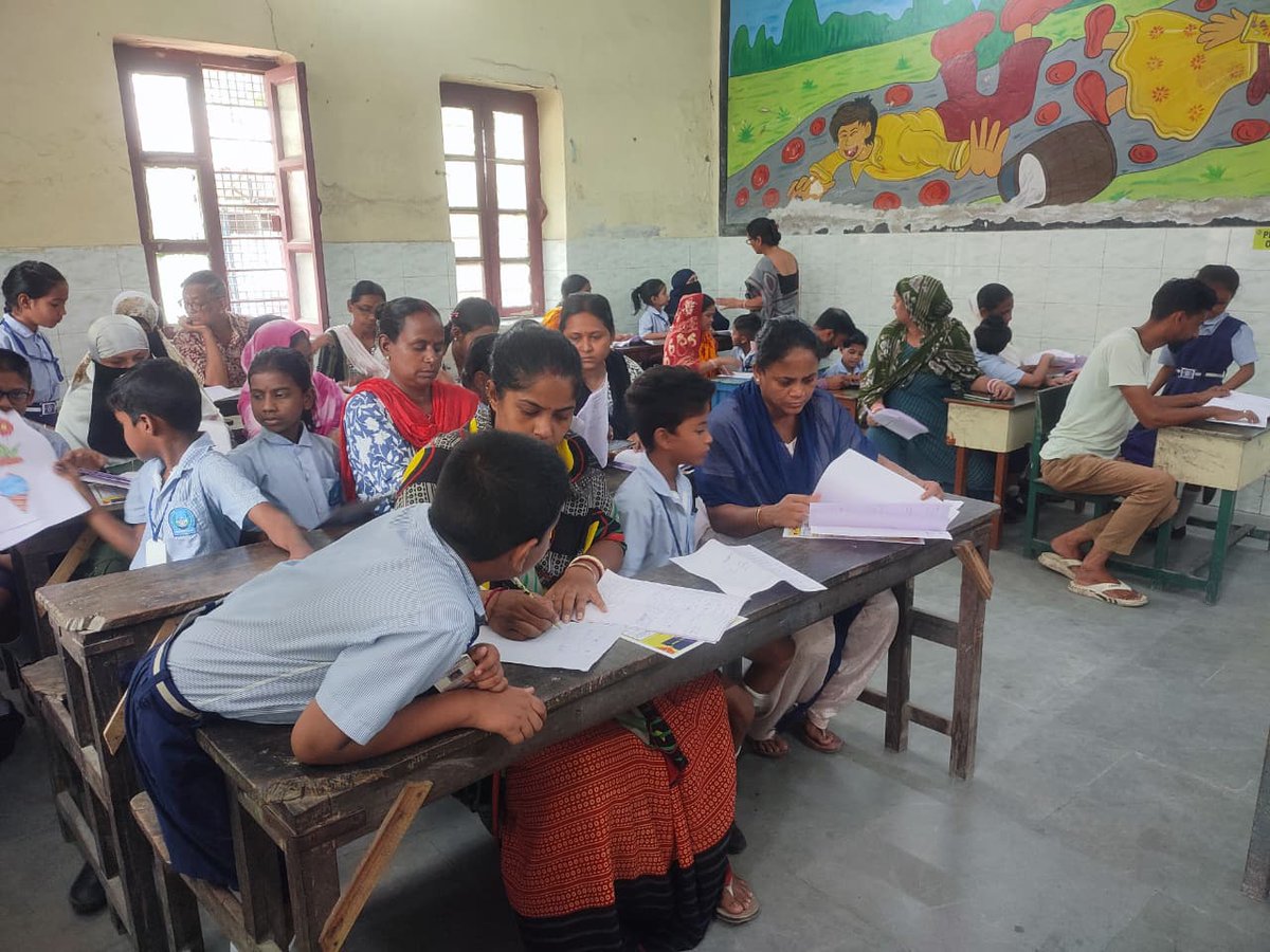 ceobarrackpore's tweet photo. At ICVP Cantonment School, an initiative was taken to share 1st Quarter Evaluation copies with parents to keep them connected with their child’s learning journey. 📘✨

The interaction focused on encouraging students, understanding their progress, and working together to support their growth in a positive and constructive manner. Teachers and parents shared meaningful discussions aimed at building confidence, improving learning habits, and ensuring the holistic development of every child.

Such collaborative efforts strengthen the bond between school and home, creating a nurturing environment where every student feels guided, motivated, and supported. 🌱 @PDDE_EC @RakshaSampada @adgcantts_dgde @WBEdu2020