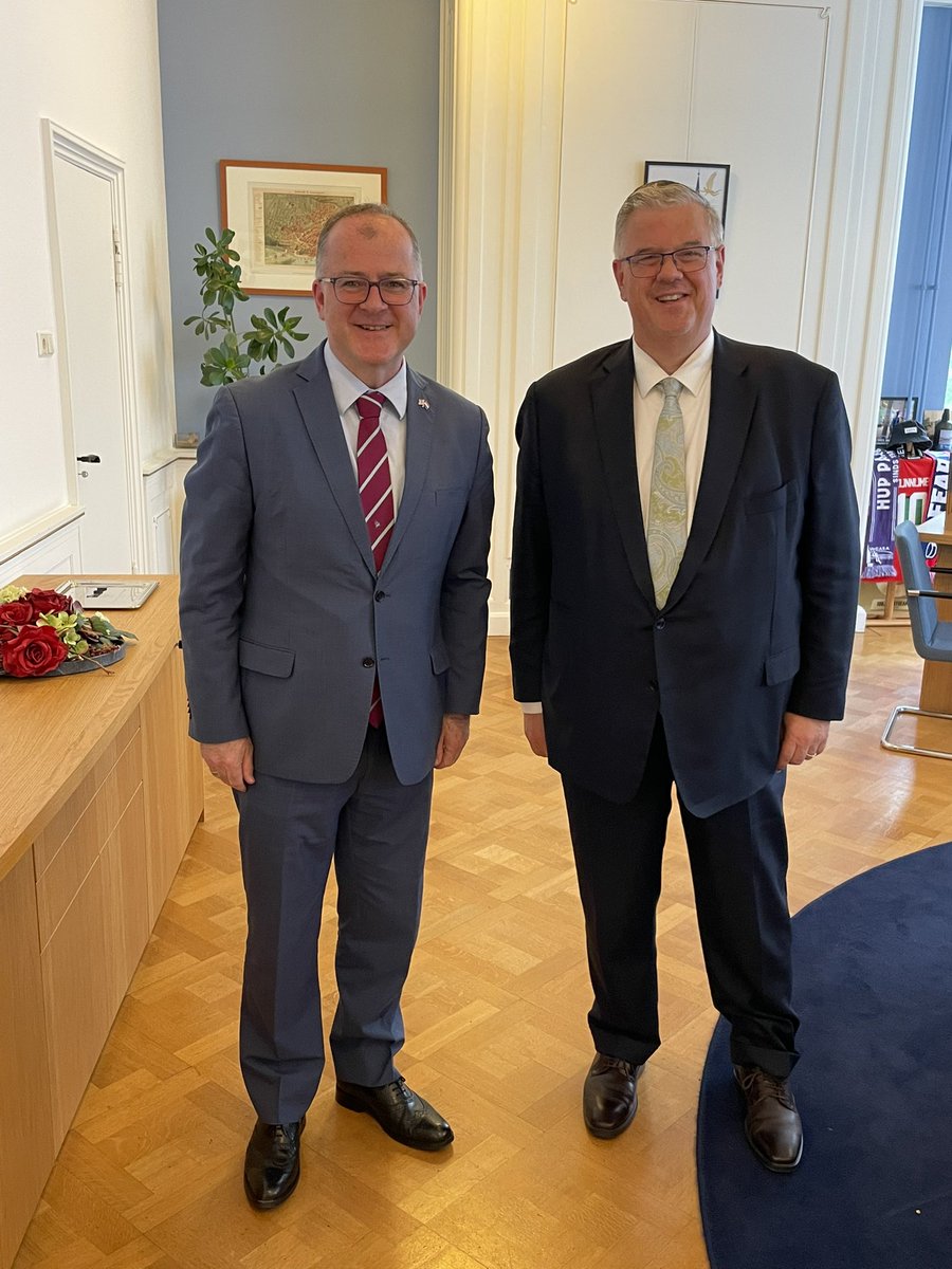 HCKeithAllan's tweet photo. Always good to see Burgemeester Bruls of #Nijmegen - we caught up on the Radboud/Glasgow university partnership, UK interests in the strong semiconductor cluster, migration and of course plans for the Battle of Nijmegen commemorations in September @ukinnl 🇬🇧 🇳🇱 https://t.co/DPPENJ4Vbo