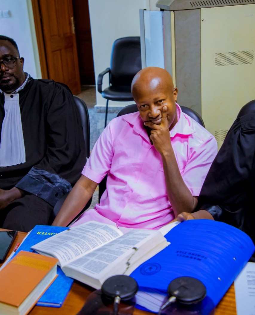 PROF NIGGA DIED WHILE STILL IN PRISON

The Rwanda Correctional Service (RCS) announced that Karasira Aimable Uzaramba, commonly known as Prof Nigga, died after taking an excessive amount of medication he had been using to treat a mental health condition.

This happened just hours
