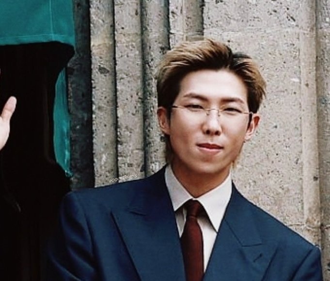 namjoon looked so good 💙