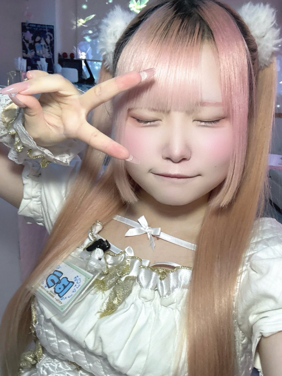 はう tweet media