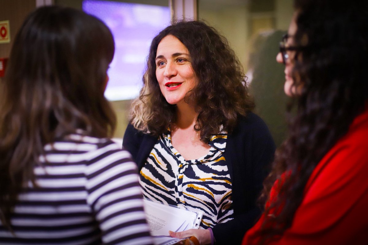 centro8marzoF1M's tweet photo. Arranca la jornada “Desigualdades de clase y género: trabajo decente con perspectiva feminista', promovida por #Centro8Marzo de la @fundacion1mayo  y la Secretaría de Mujeres e Igualdad de @CCOO 

#DiálogosFormativosC8M #JuntasSomosMásFuertes #FeminismoSindical https://t.co/YUhLFUvGQ0