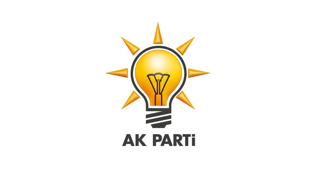 gundemio's tweet photo. Okullara 65 bin güvenlik görevlisi ve 100 bin hizmetli alınmasını öngören kanun teklifi, AKP ve MHP oylarıyla reddedildi. https://t.co/NVnK9HDTss
