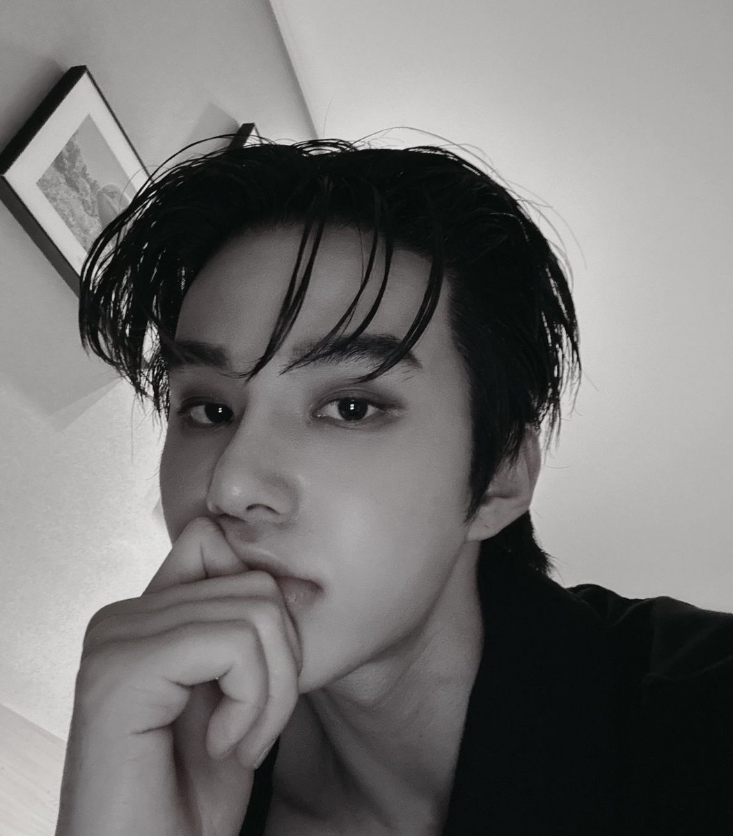 yuki tweet media