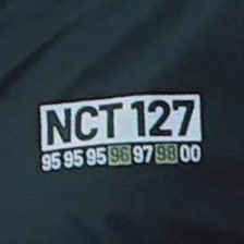 WAHHHH KITA DISADARKAN LEWAT ANGKA GUYS😭😭😭 NCT 127 beneran udah OT7 ya skrg🥹🤍

1. 95 — 9 Februari (JOHNNY)
2. 95 —  1 Juli ( TAEYONG )
3. 95 — 26 Oktober ( YUTA )
4. 96  — 1 Februari ( DOYOUNG )
5. 97 — 14 Februari ( JAEHYUN )
6. 98 — 19 Februari ( JUNGWOO )
7. 00  — 6 Juni