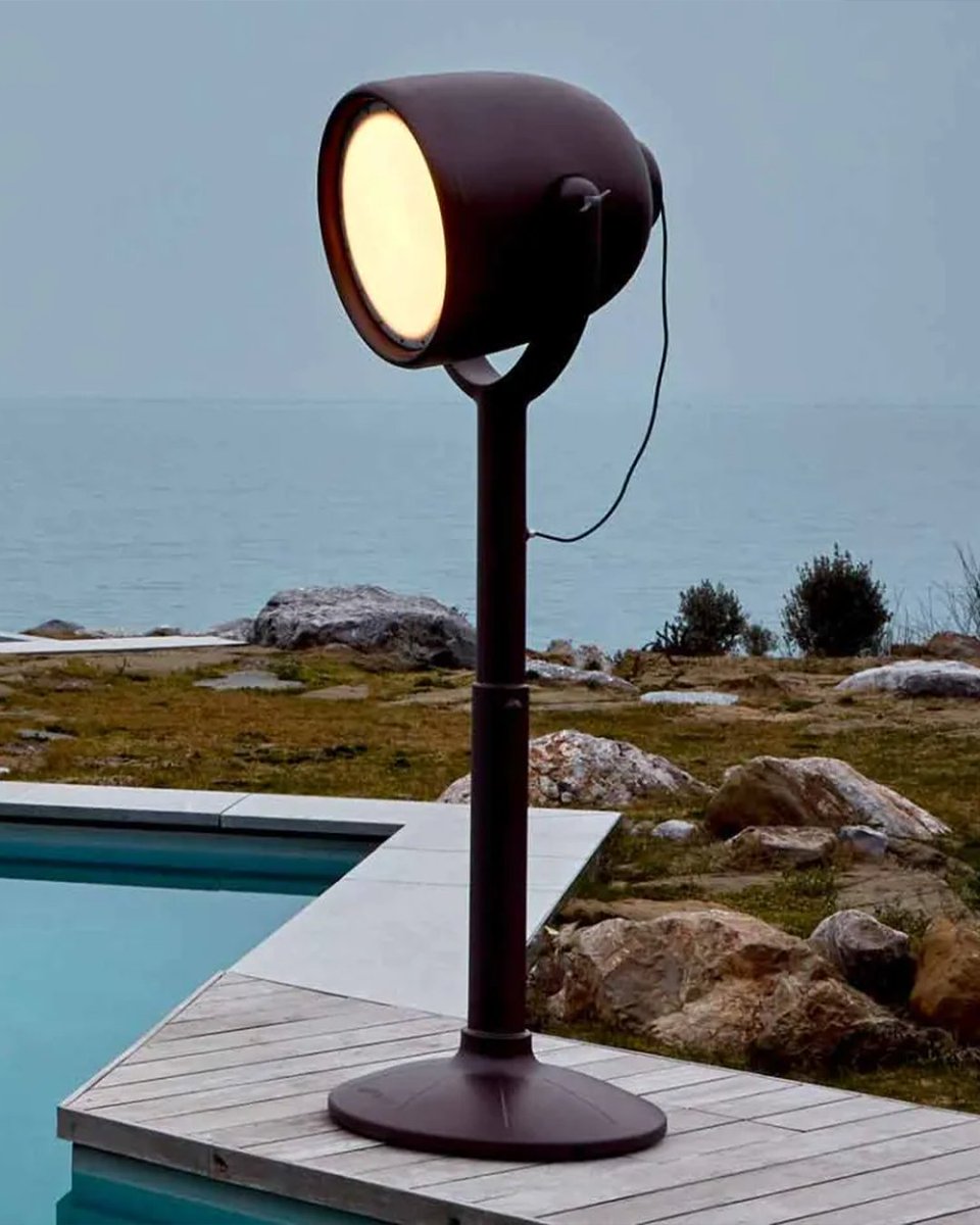 MonarcaDXB's tweet photo. A HOLLYWOOD moment in your space. ✨

HOLLYWOOD by MY YOUR transforms outdoor living into an experience. 💡

Bold in scale. Soft in presence.

#MonarcaInternational #MyYour #OutdoorLiving https://t.co/4Vxxv4U703