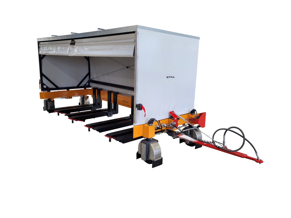 LRIntralogistik's tweet photo. This special C-frame for our customer in the UK can transport four Trolleys 1200x800mm at the same time. Although the frame is very large, we achieve an impressively small turning radius thanks to the four-wheel steering. ☀️⛅️🌦️🌧️🌨️ https://t.co/kPi9qIv5hc