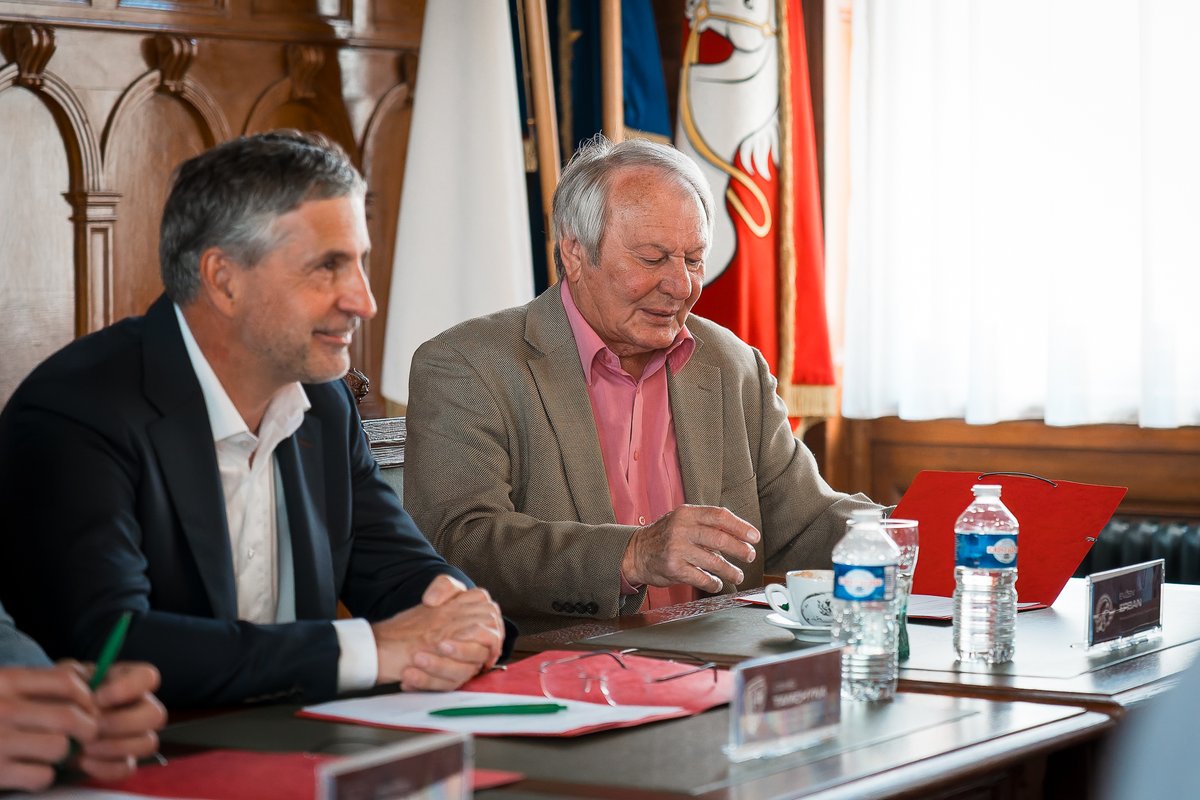 Město Pardubice tweet media
