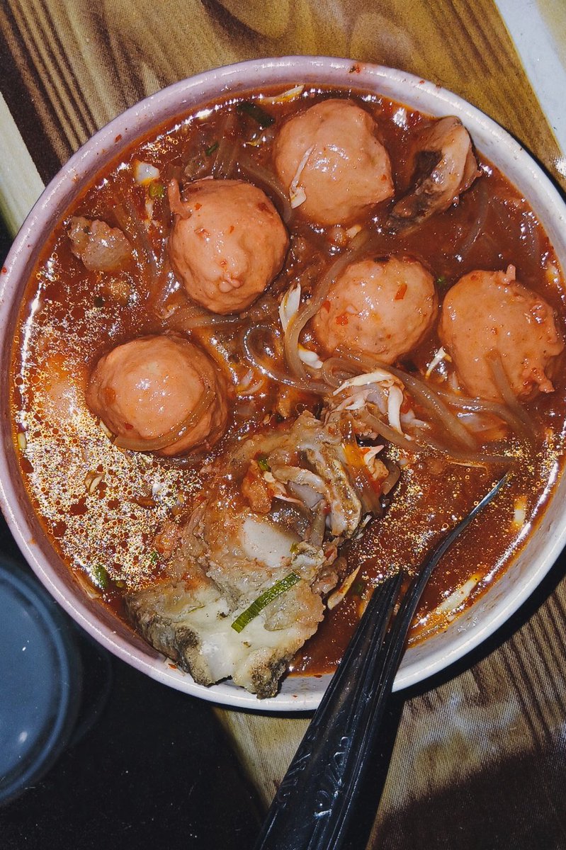 xjiiwp's tweet photo. @tanyakanrl tergantung selera aja sih nder, aku suka yg lekoh. dikasih kecap biar balance aja rasanya, jadi misdasem. biasanya racikan aku sampe kek gini looknya🤤🤤🤤 https://t.co/qxYKceFNz4