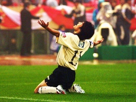 【支給品】田中達也 浦和レッズ 実施用スパイク 田中達也監督が2002年ごろ着用していたプーマの蹴道というスパイクに