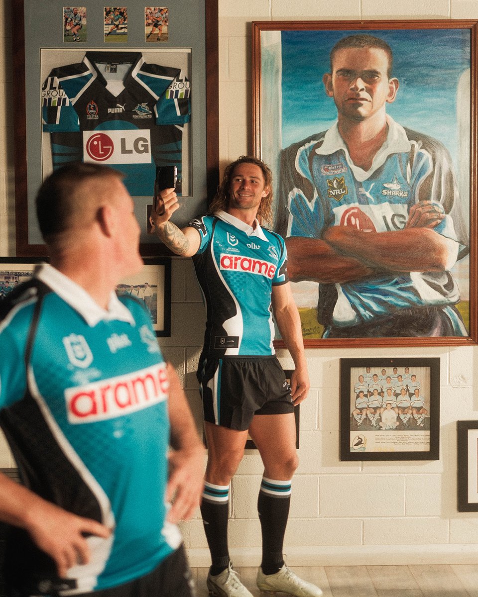 cronullasharks's tweet photo. Throwback to the 2000s ⏪

We’ll be wearing this beauty at Magic Round 🔥

https://t.co/BY1oY809gD https://t.co/EYFaMFgNPI