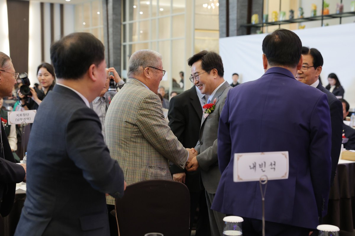 김동연 tweet media
