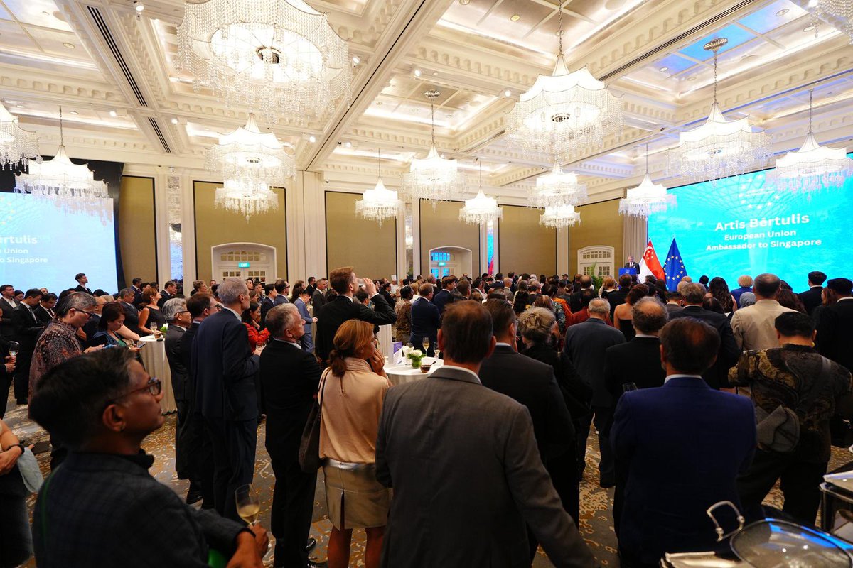 EU in Singapore tweet media