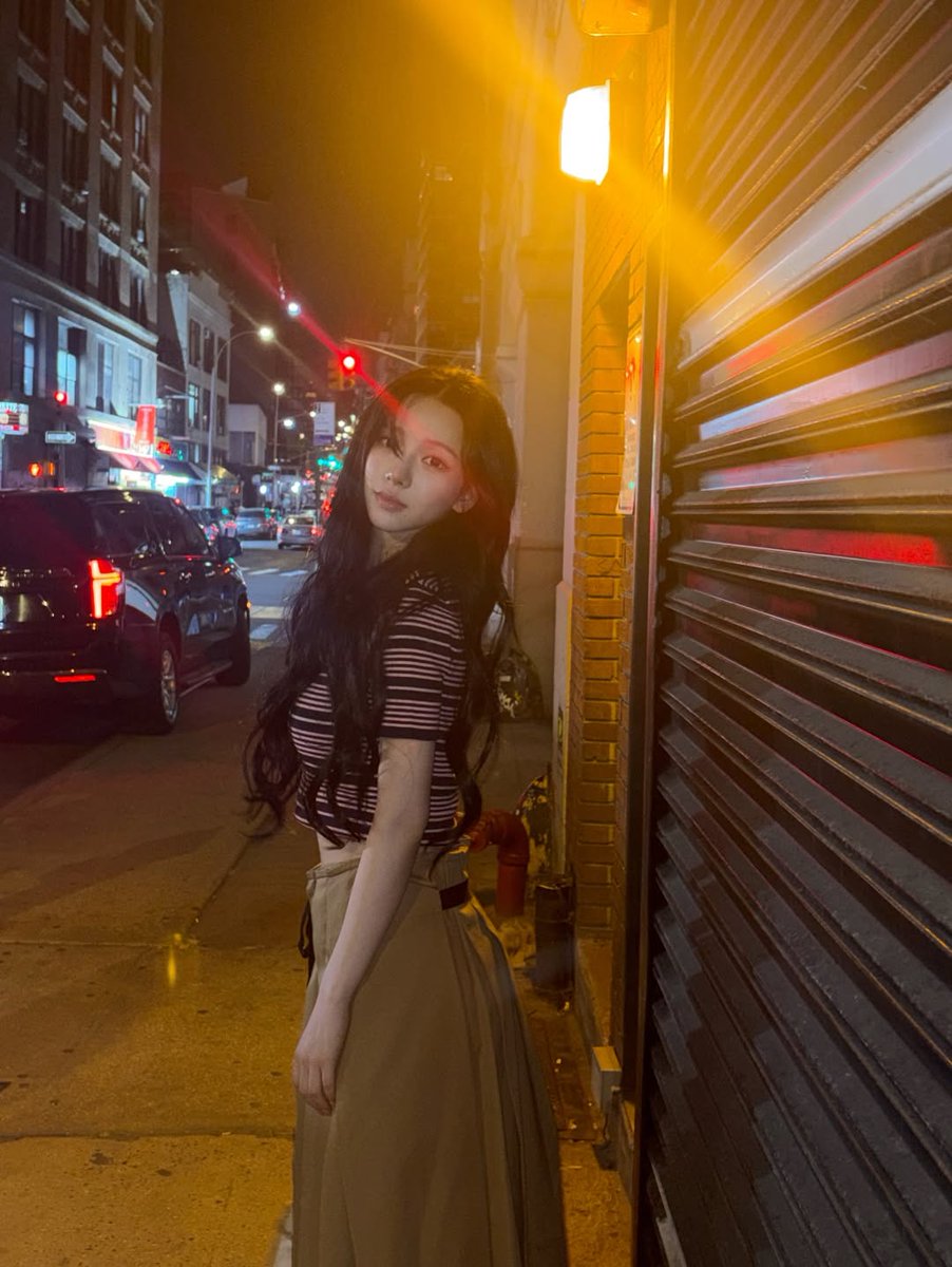 순간의 카리나 tweet media