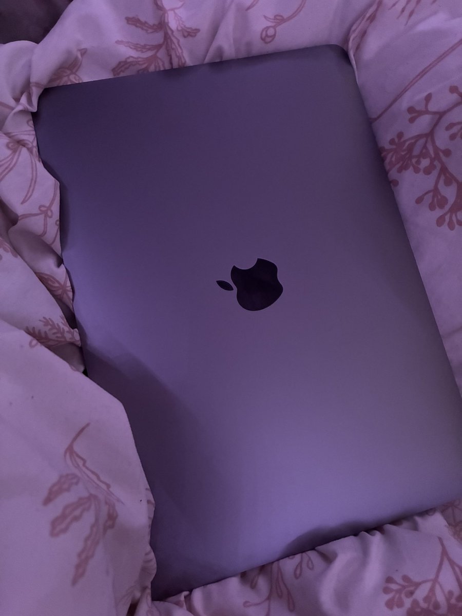⋆♱𝓢𝓴𝔂♱⋆||booktwt tweet media