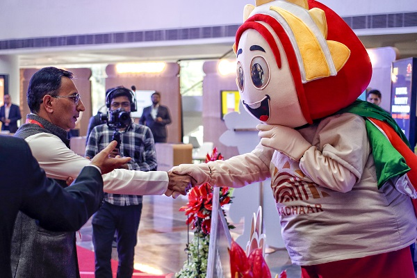 InvGurInd's tweet photo. 2.1 crore people download new Aadhaar app in 3 months, over 28 lakh update mobile number

https://t.co/zpMTkiEWcm

#Industry @UIDAI  #Android #government #AppleiOS #ANH #OVSE #Investmentguruindia https://t.co/6ZNMk4dagy
