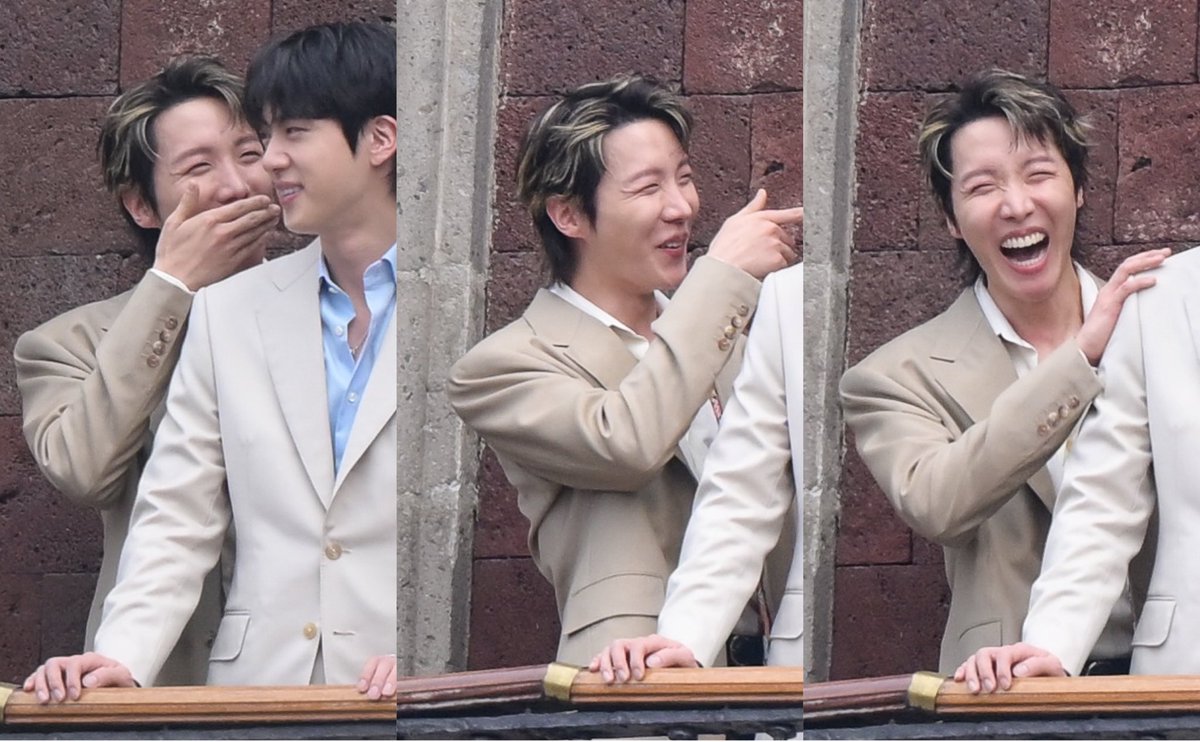 리나 tweet media