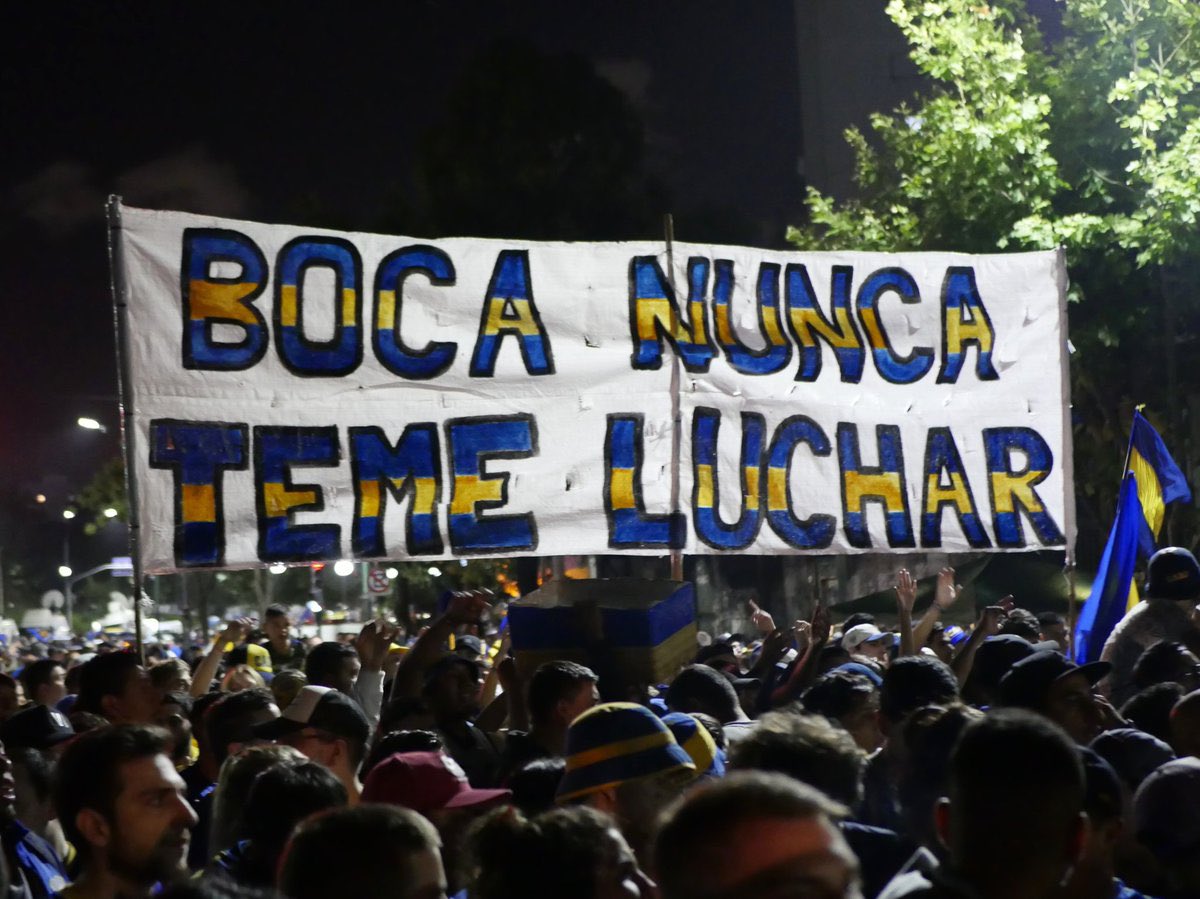 juampireynoso's tweet photo. Ganar los 2 que quedan.
Dependemos de nosotros.
Jugamos en nuestra cancha, con nuestra gente.
Somos Boca.

(Para los que hacen cuentas: empatando con Cruzeiro y ganándole a Catolics, clasificamos). https://t.co/NFvGCWqb9m