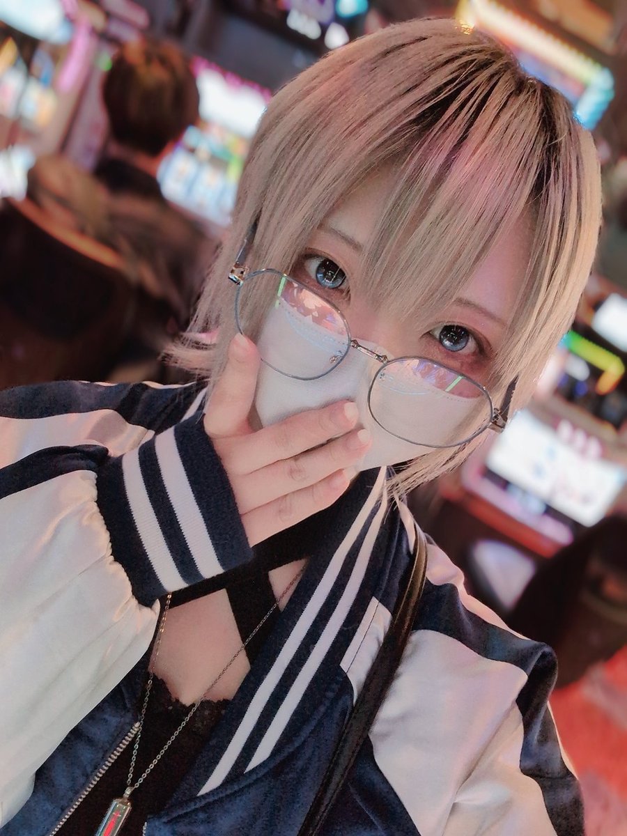 うわぁぁ 唐突の𝕧𝕚𝕔𝕥𝕠𝕣𝕪で3cm浮いた……！！！🍑 5枚目入ってるん