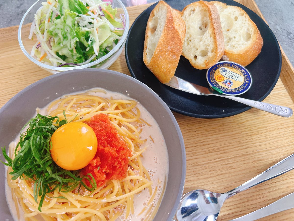 REN_8369's tweet photo. お昼は明太クリームパスタ🍴🌞 https://t.co/4OsKcB9oxg
