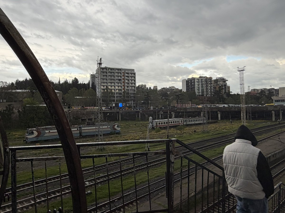 kazan_volcano's tweet photo. トビリシ中央駅、あまりにもソ連 https://t.co/8jGE8Y4Pev