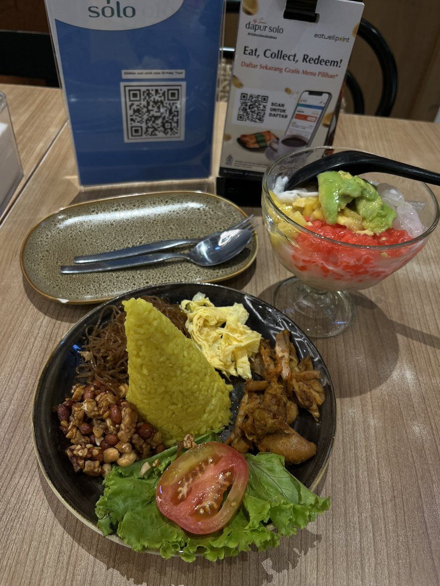🎂 birthday treats — update april 2026

• chicken picatta — holycow steak hotel (hari h aja minbel mocktailnya)
• teazzi — free varian large (hari h aja, min punya loyalty card dan pernah beli 1x)
• pancake — nanny’s pavillon (minbel main course)
• tumpeng mini — dapur solo