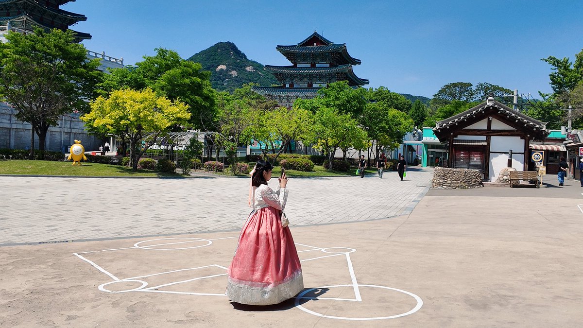 deerlyink's tweet photo. korea~~~ https://t.co/kBBuFW6TAK