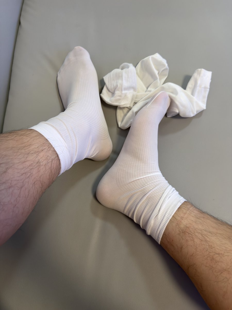 Whitesocks tweet media