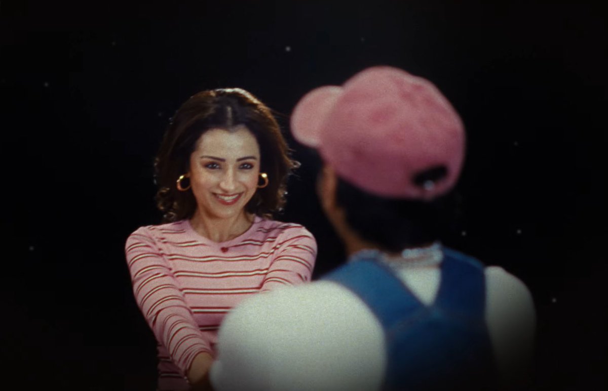 LssNayan's tweet photo. Is #Trisha's career ending with a music video same as it started? Life is a circle. https://t.co/R06r8fC1zR