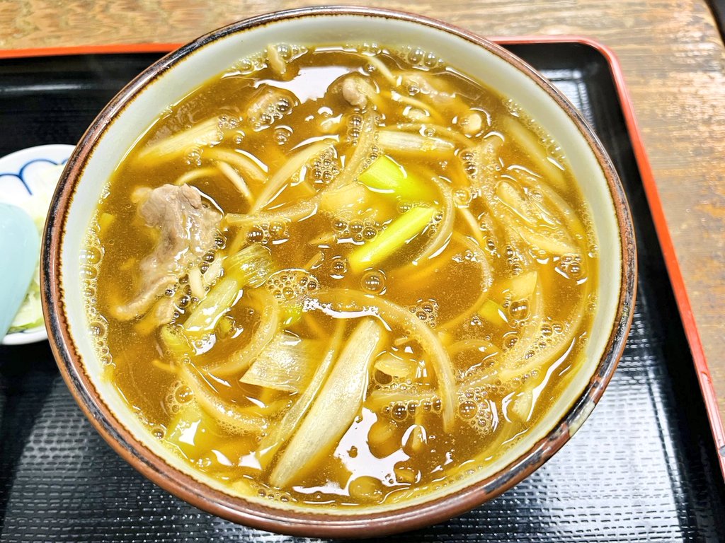 kissiicrestoria's tweet photo. 今日のお昼はカレー南蛮そば!!
帰ってきた感じがします♪
#飯テロ
#TOCS https://t.co/d2Ts3QlfAd