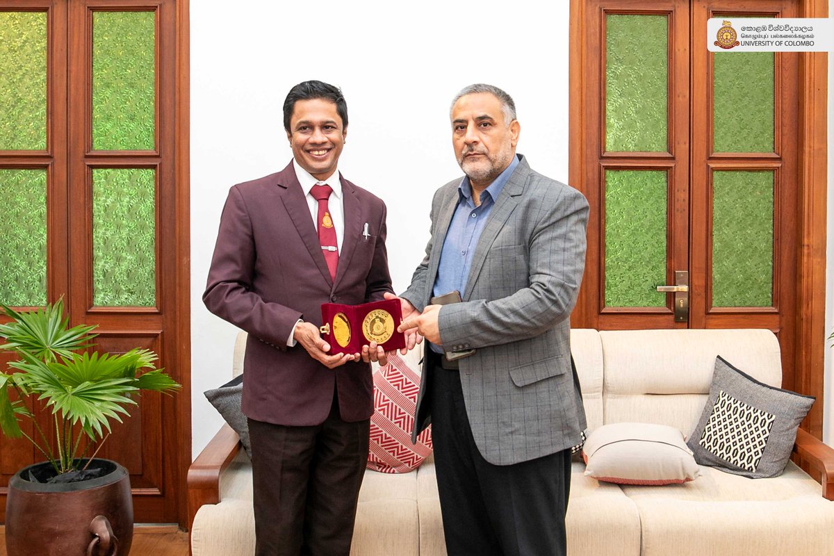 University Colombo tweet media