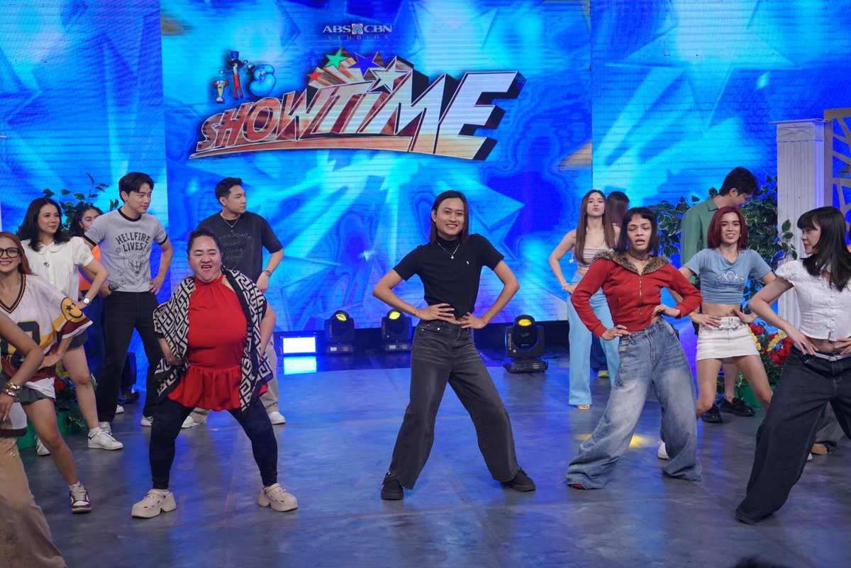 It's Showtime tweet media