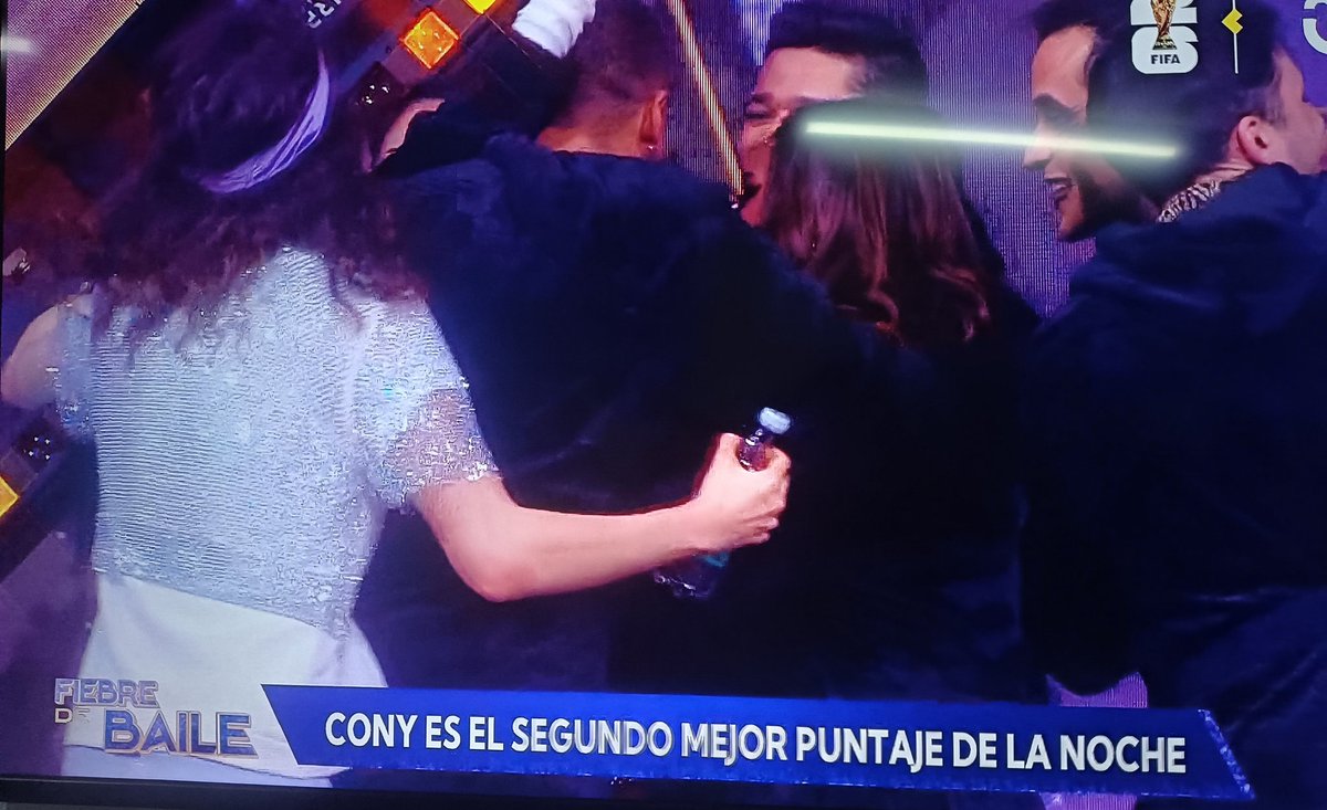 scar_Nam7's tweet photo. Cony es una de las mejores de la noche, super merecido 💖

#GranConstanza 
#FiebreDeBaileCHV https://t.co/obGqeoodnq