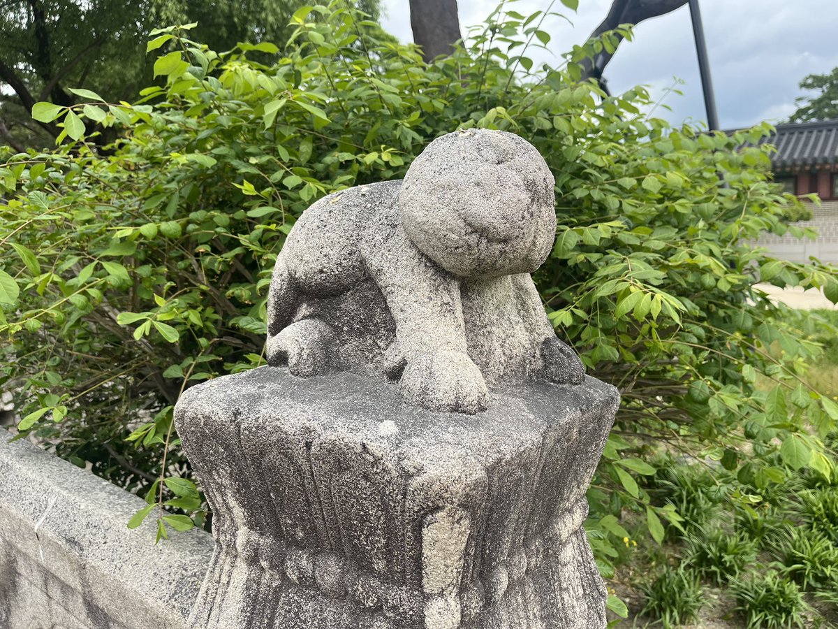 micoro856's tweet photo. 안녕😁
#navermap #삼쩜삼 #ソンソック #チェウシク #창덕궁 https://t.co/XvrjftS5yP