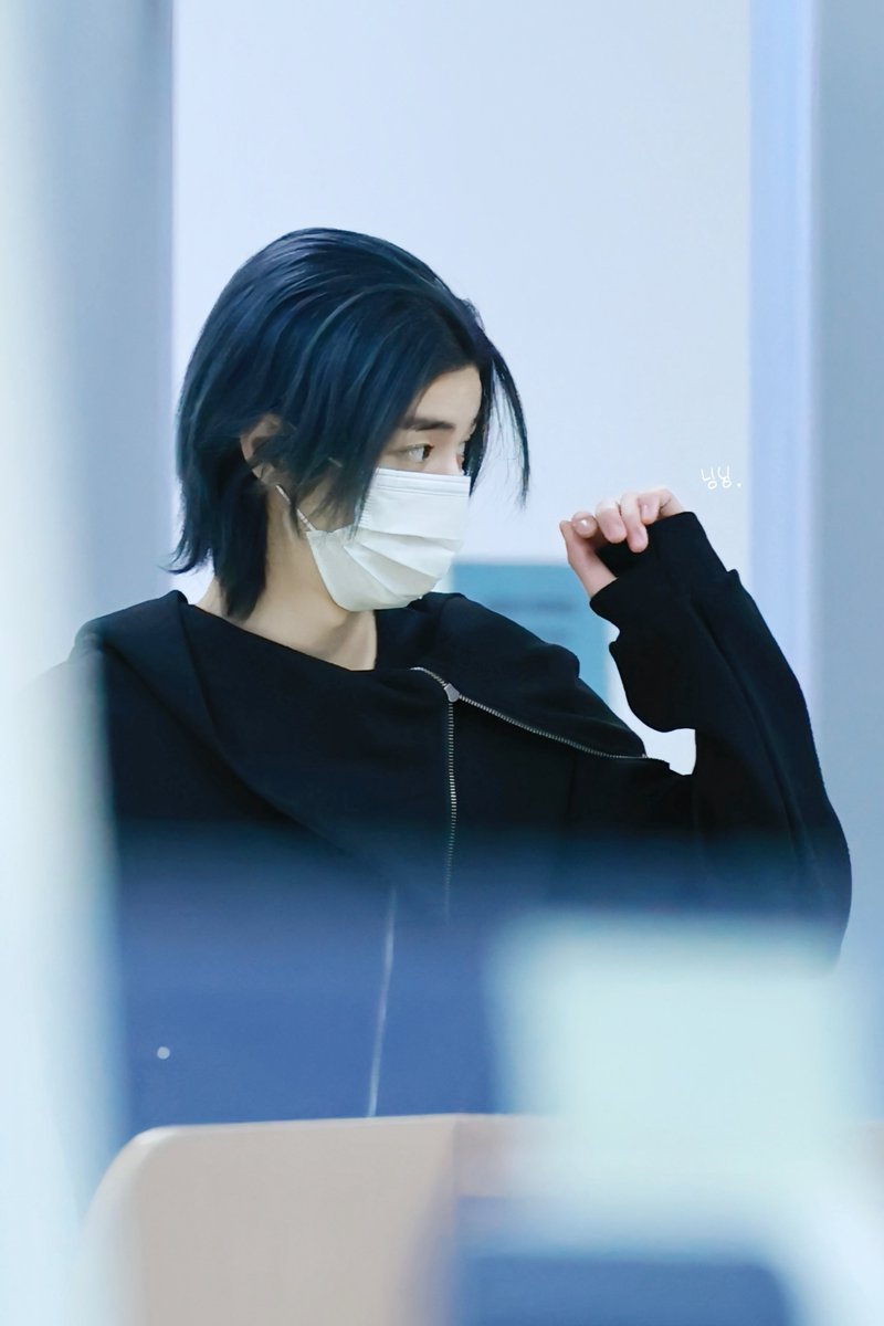 이하닝 tweet media
