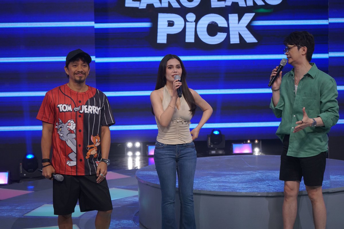 It's Showtime tweet media