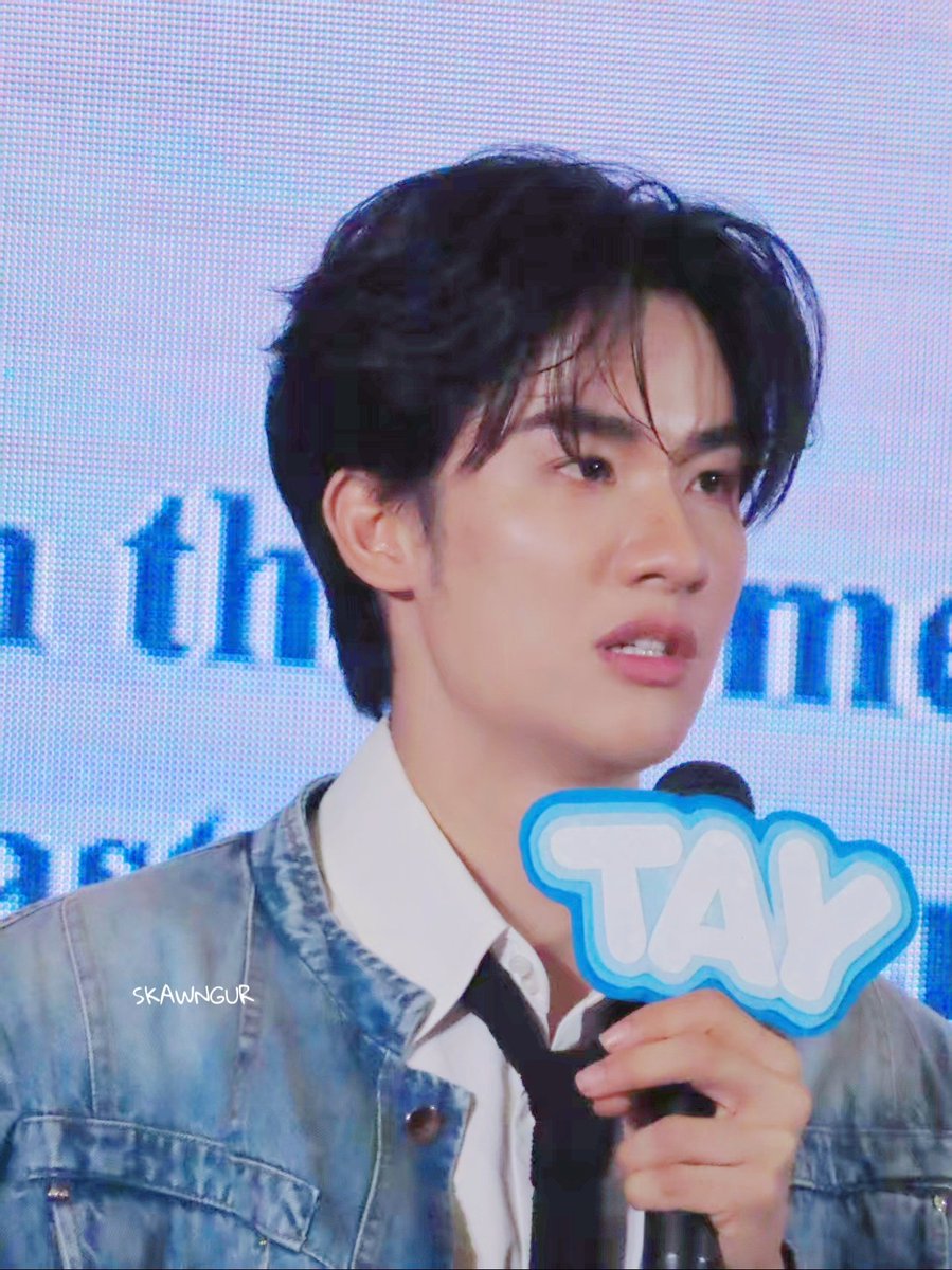 double332298's tweet photo. #Tayfansignwithpolcasan
#Tawan_V 
萨瓦迪卡👋
@Tawan_V https://t.co/iNxhJrhOXM
