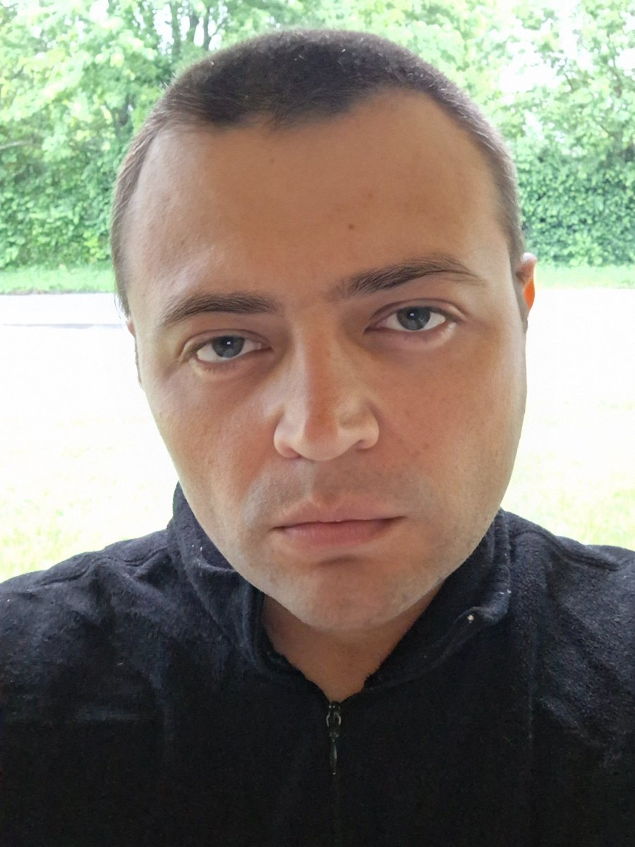 GregMagnas's tweet photo. Cut my hair https://t.co/JFgp7sG0w0