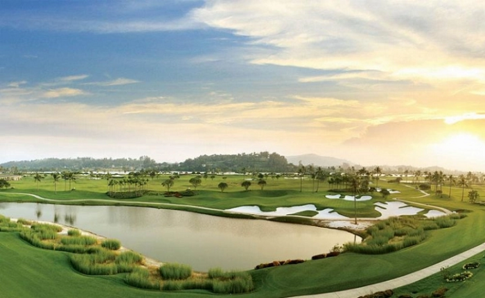 govigolf's tweet photo. ☀️ GIẢI NHIỆT MÙA HÈ TẠI SAPA GRAND GOLF COURSE ⛳ 
🎁 Tặng ngay 1 cốc chè đỗ đen nạp năng lượng tức thì cho Golfer chơi từ 18 hố (Áp dụng tháng 5). 
👉 Chốt Tee Time qua Govigo ngay! ✨
#GOVIGO #SapaGrandGolfCourse #UuDaiGolfThang5 https://t.co/QWIZcTA62l