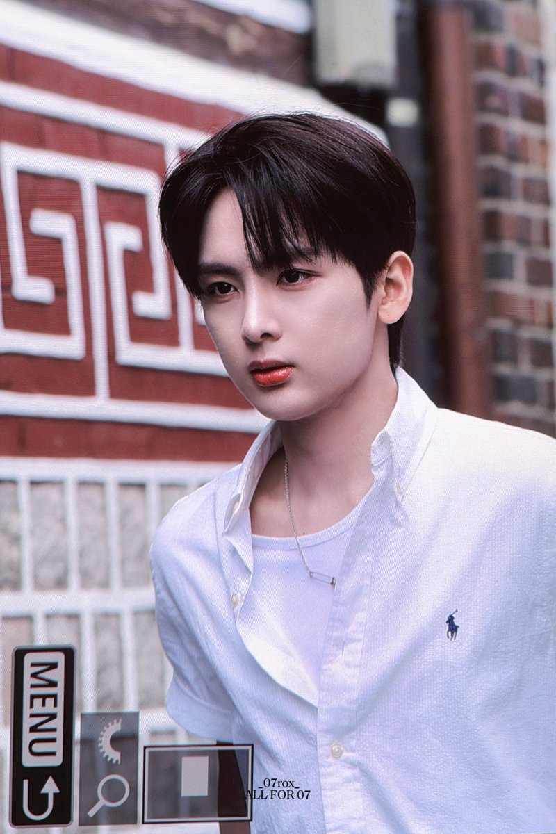 영영 tweet media