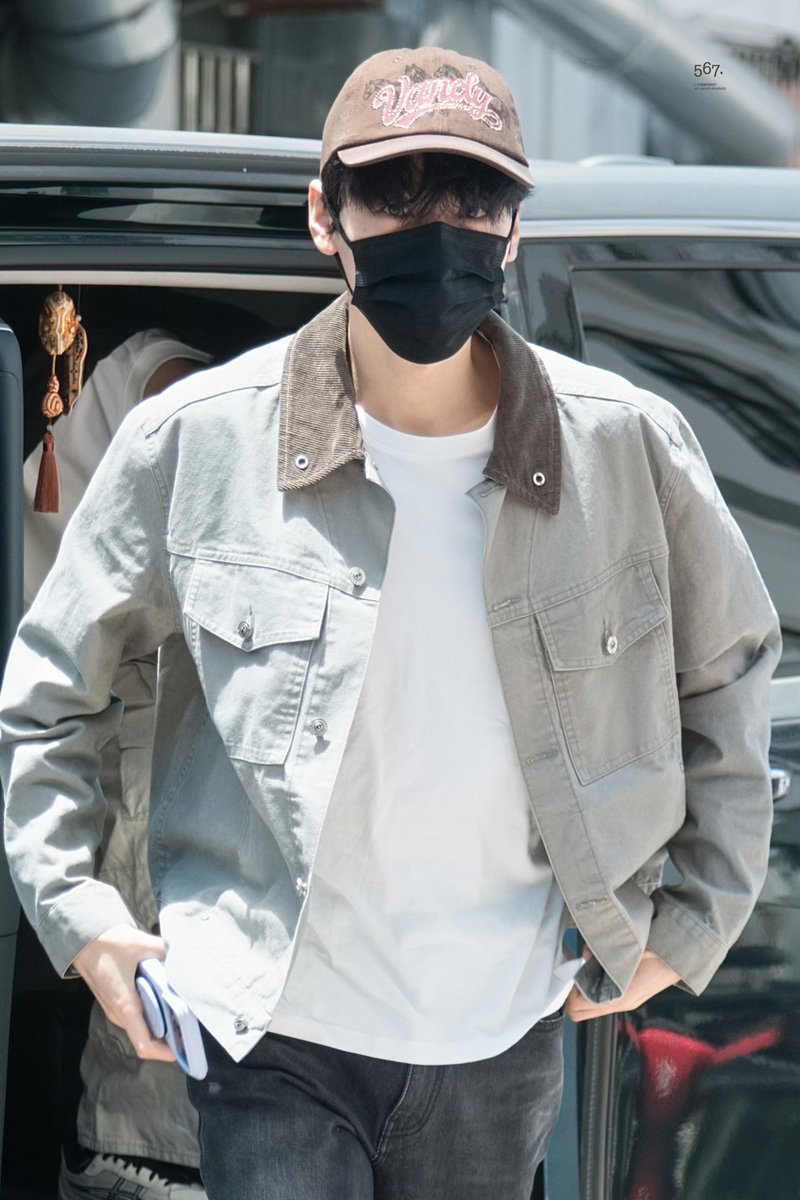 Today’s Gong Jun work ootd~