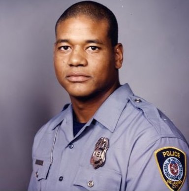 ToniaYeakey's tweet photo. A few weeks ago marked 31 years since the OKC Bombing and I spent the evening recounting the life of my husband, hero Sgt. Terrance Yeakey - with the @ParanoidAmerica podcast.  This Friday, Terry will have been gone as many years as he lived. ✝️💜 RIP https://t.co/KIPIlJwwEn
