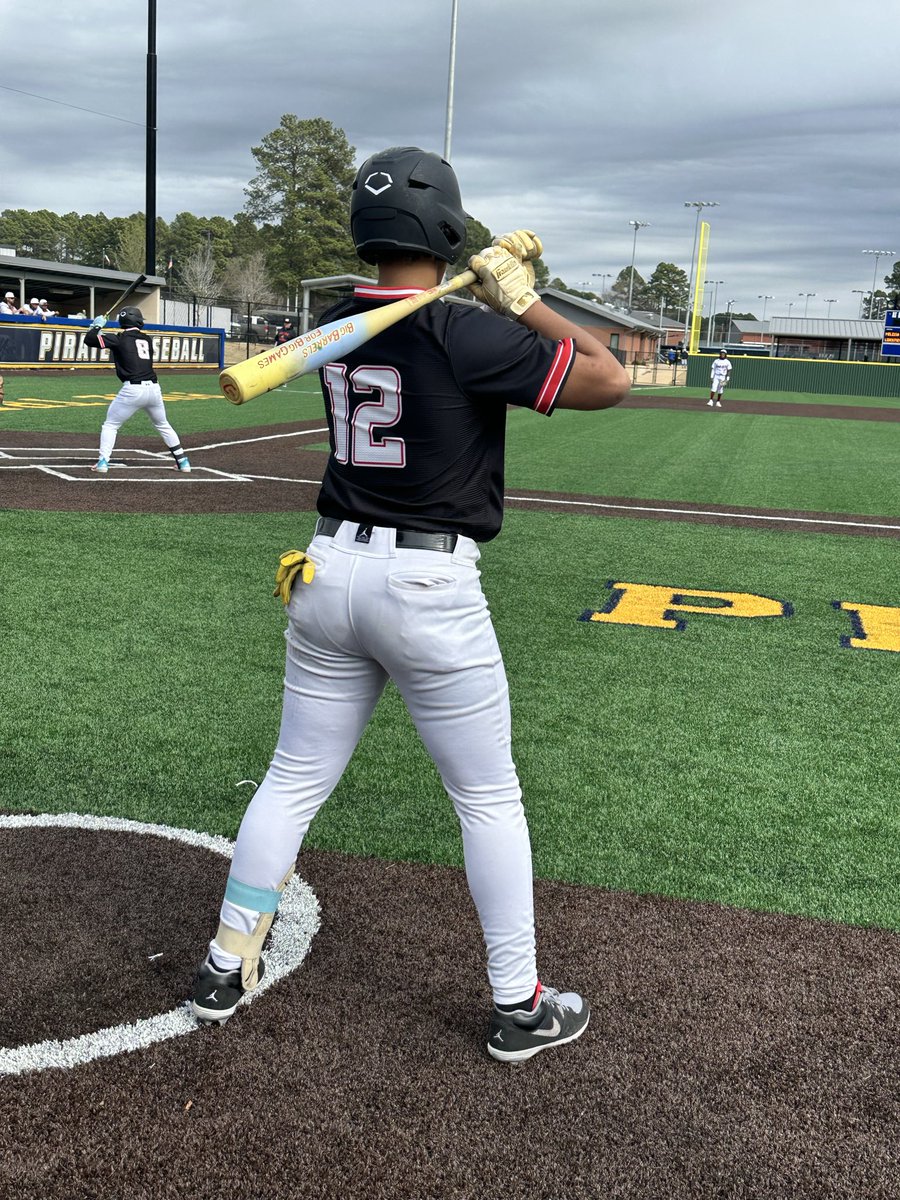 Bo12Jones's tweet photo. 2028 | 1B | 3B | RHP
Fr. All-District First Team 1B
District Newcomer of the Year
High IQ Corner Bat #RecruitTX #TXHSBB #ClassOf2028 https://t.co/9777pLG5uy