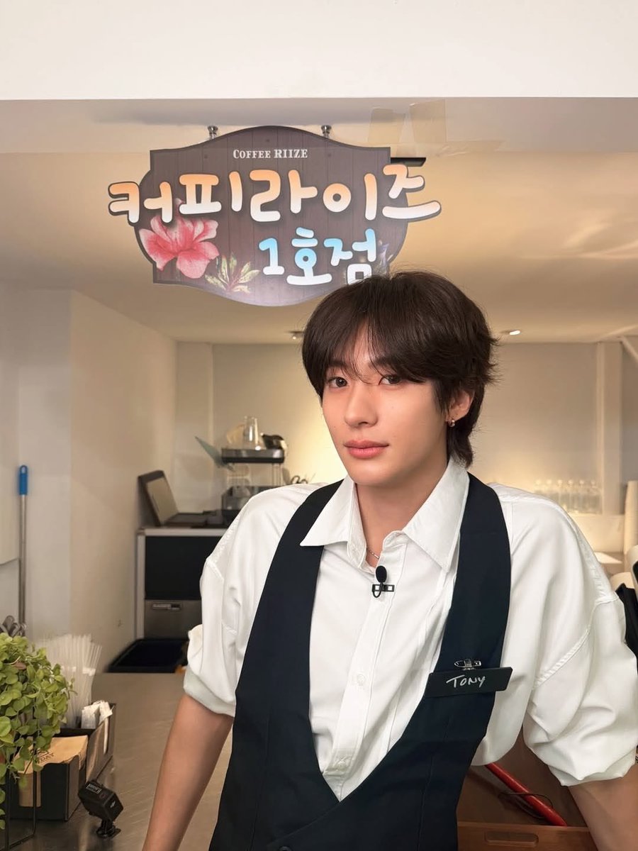 슢❔ tweet media
